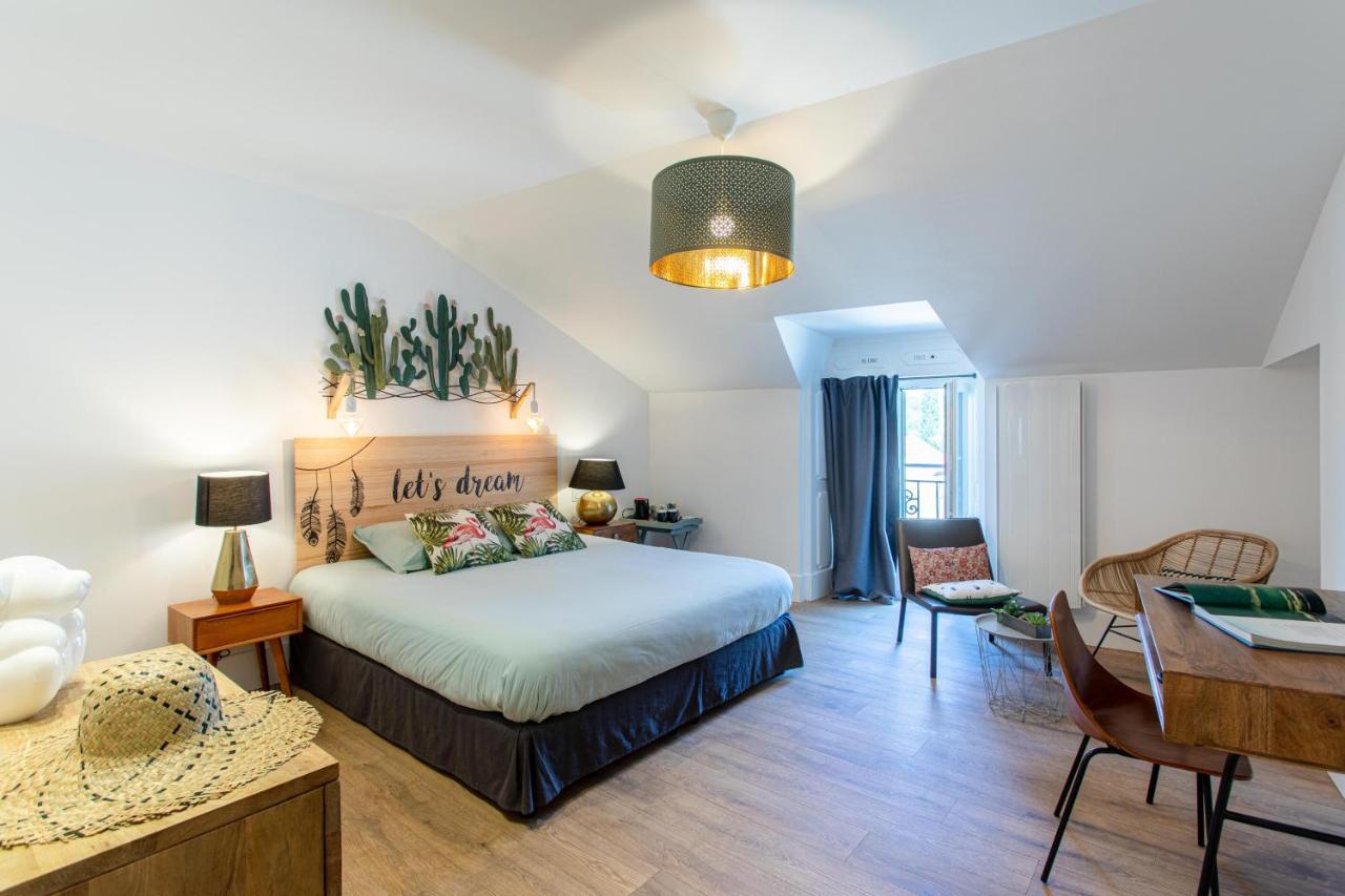 Le 49 Cote Parc & Bed & Breakfast